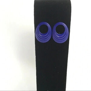 Hollow Out Open Oval Shaped Post Back Earrings‎